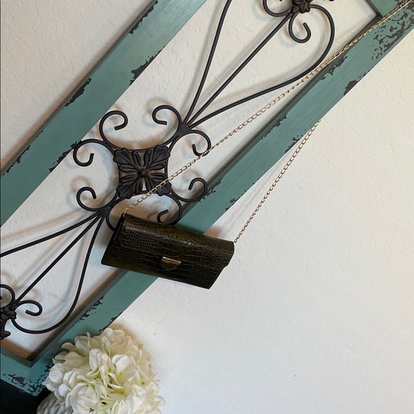 Vintage YSL Green Croc Wallet - Picture 15 of 15